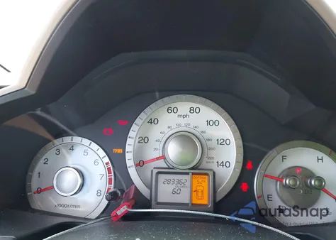 2010 Honda Pilot Ex-L z USA, uszkodzony, nr VIN 5FNYF4H58AB020623